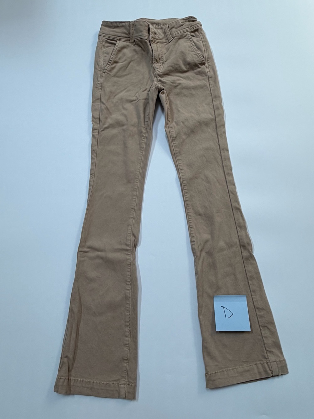 American Eagle Stretch Kick Bootcut Khaki Pants in Desert Sand Size 000 Regular